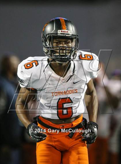 Thumbnail 1 in Bolles vs. Washington (FHSAA 4A Final) photogallery.