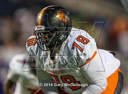 Thumbnail 2 in Bolles vs. Washington (FHSAA 4A Final) photogallery.
