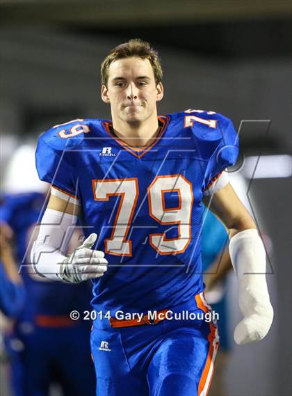 Thumbnail 2 in Bolles vs. Washington (FHSAA 4A Final) photogallery.