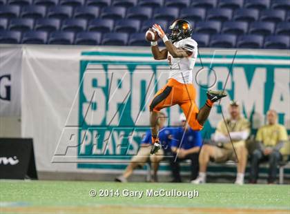 Thumbnail 2 in Bolles vs. Washington (FHSAA 4A Final) photogallery.