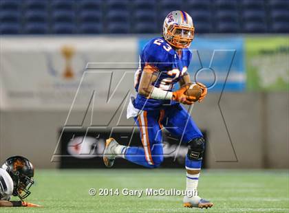 Thumbnail 2 in Bolles vs. Washington (FHSAA 4A Final) photogallery.