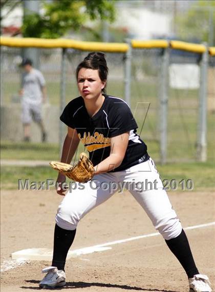 Thumbnail 2 in Golden West vs. Centennial photogallery.