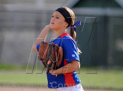 Thumbnail 3 in Nashville @ DuQuoin photogallery.