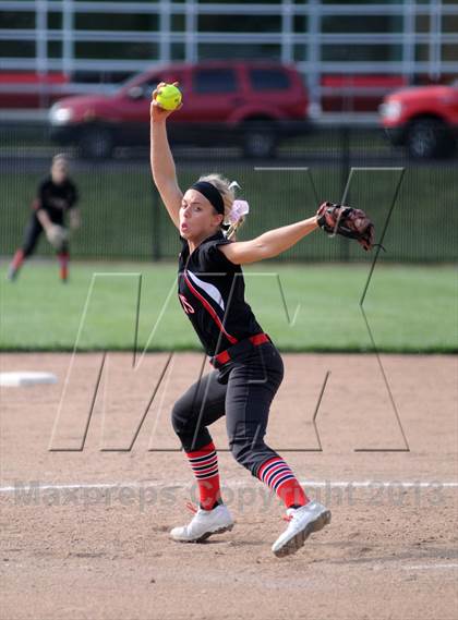 Thumbnail 1 in Nashville @ DuQuoin photogallery.