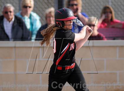 Thumbnail 3 in Nashville @ DuQuoin photogallery.