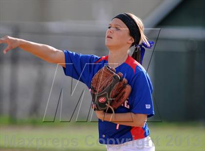 Thumbnail 1 in Nashville @ DuQuoin photogallery.