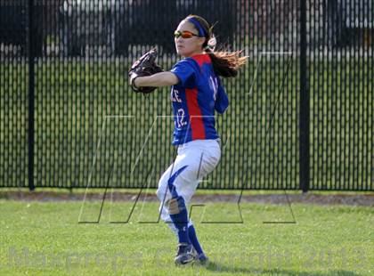 Thumbnail 3 in Nashville @ DuQuoin photogallery.