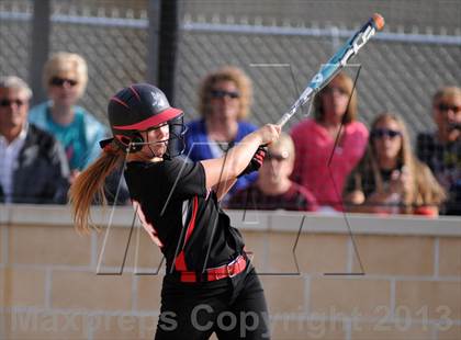 Thumbnail 2 in Nashville @ DuQuoin photogallery.