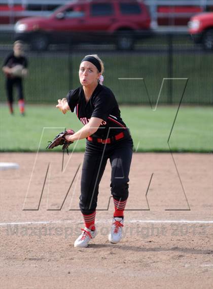 Thumbnail 2 in Nashville @ DuQuoin photogallery.