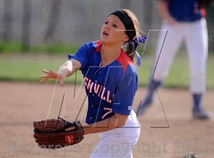 Thumbnail 2 in Nashville @ DuQuoin photogallery.