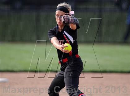 Thumbnail 1 in Nashville @ DuQuoin photogallery.