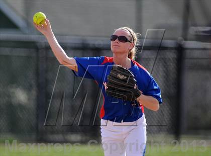 Thumbnail 2 in Nashville @ DuQuoin photogallery.