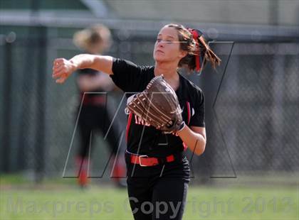 Thumbnail 3 in Nashville @ DuQuoin photogallery.