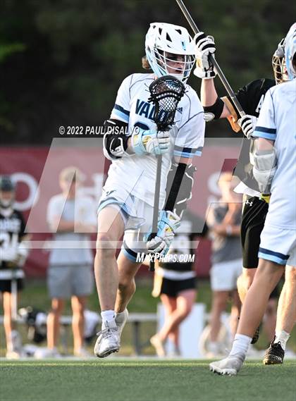 Thumbnail 1 in Arapahoe @ Valor Christian (CHSAA 5A Q-Final) photogallery.