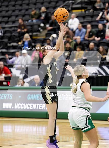 Thumbnail 2 in Payson vs. Desert Hills (UHSAA 4A Quarterfinals) photogallery.