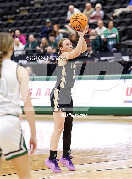 Thumbnail 3 in Payson vs. Desert Hills (UHSAA 4A Quarterfinals) photogallery.