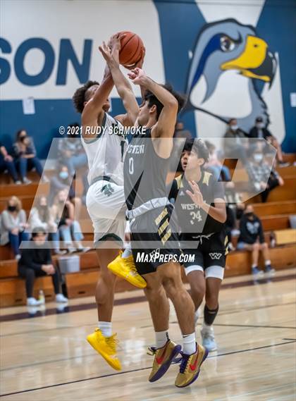 Thumbnail 3 in Helix vs. Westview photogallery.