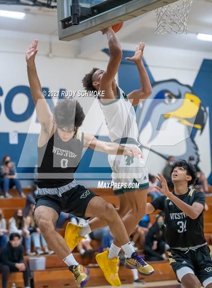 Thumbnail 1 in Helix vs. Westview photogallery.