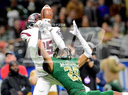 Thumbnail 1 in Acadiana vs. Destrehan (LHSAA Class 5A Final) photogallery.