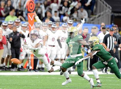 Thumbnail 1 in Acadiana vs. Destrehan (LHSAA Class 5A Final) photogallery.