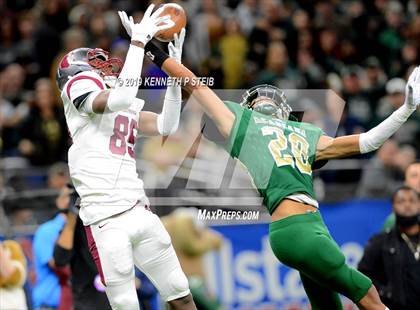 Thumbnail 3 in Acadiana vs. Destrehan (LHSAA Class 5A Final) photogallery.