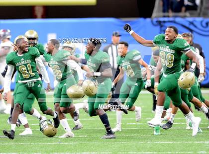 Thumbnail 3 in Acadiana vs. Destrehan (LHSAA Class 5A Final) photogallery.
