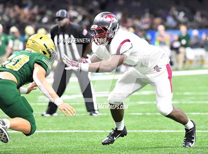 Thumbnail 2 in Acadiana vs. Destrehan (LHSAA Class 5A Final) photogallery.