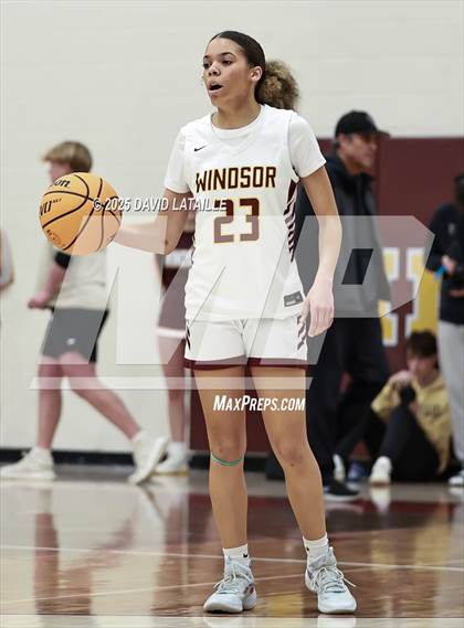Thumbnail 2 in Windsor vs. Falcon (CHSSA 5A Round 2) photogallery.