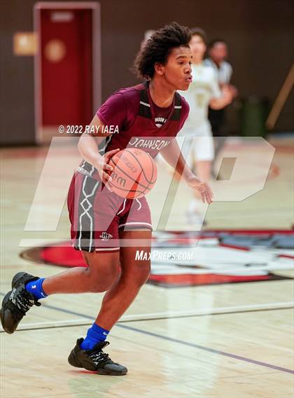 Thumbnail 3 in Johnson vs. Chavez (Cordova Christmas Tournament) photogallery.