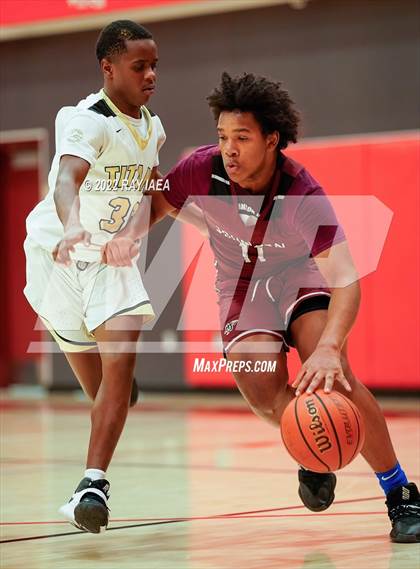 Thumbnail 3 in Johnson vs. Chavez (Cordova Christmas Tournament) photogallery.