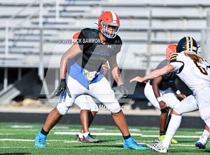 Thumbnail 3 in Montgomery Central vs Glenn (Scrimmage) photogallery.