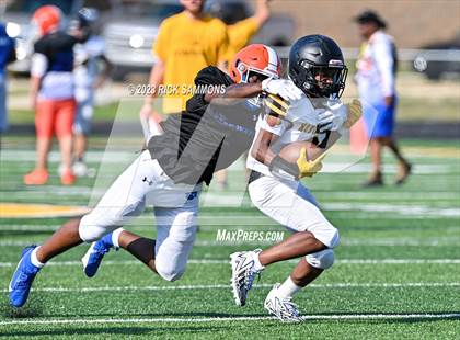 Thumbnail 3 in Montgomery Central vs Glenn (Scrimmage) photogallery.