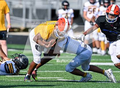 Thumbnail 2 in Montgomery Central vs Glenn (Scrimmage) photogallery.