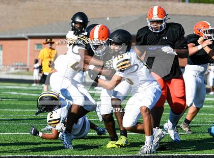 Thumbnail 1 in Montgomery Central vs Glenn (Scrimmage) photogallery.
