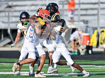 Thumbnail 3 in Montgomery Central vs Glenn (Scrimmage) photogallery.
