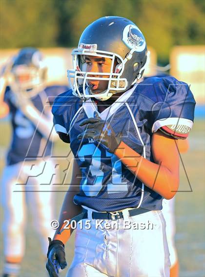 Thumbnail 3 in Royal @ Camarillo photogallery.