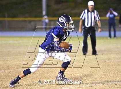 Thumbnail 3 in Royal @ Camarillo photogallery.