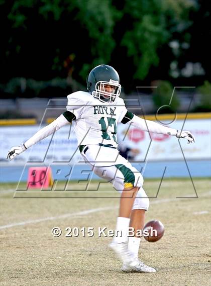 Thumbnail 1 in Royal @ Camarillo photogallery.