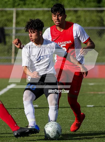 Thumbnail 3 in Cathedral City @ Pasadena (CIF-SS D4 Wild Card) photogallery.