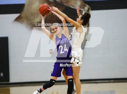 Thumbnail 2 in Mountain Range vs Douglas County (CHSAA 5A 1st Round Playoff) photogallery.