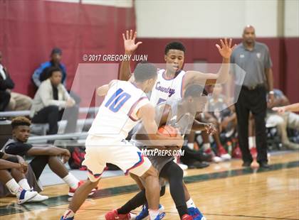 Thumbnail 1 in Metairie Park Country Day vs. West Jefferson (All State Sugar Bowl Classic) photogallery.