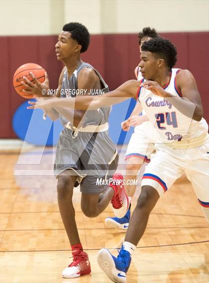 Thumbnail 2 in Metairie Park Country Day vs. West Jefferson (All State Sugar Bowl Classic) photogallery.