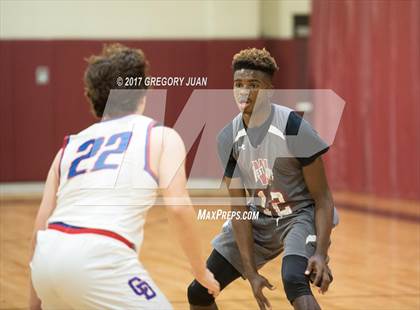 Thumbnail 1 in Metairie Park Country Day vs. West Jefferson (All State Sugar Bowl Classic) photogallery.