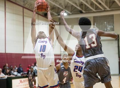 Thumbnail 1 in Metairie Park Country Day vs. West Jefferson (All State Sugar Bowl Classic) photogallery.