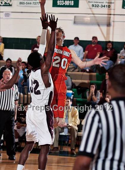Thumbnail 3 in Pigeon Forge vs. Fulton (D3-AAA playoffs) photogallery.