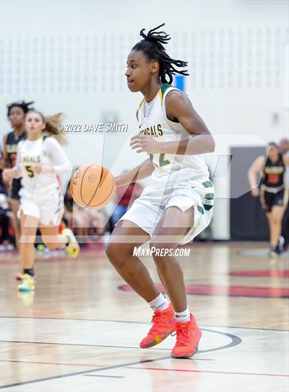 Thumbnail 1 in Salisbury vs. Greensboro Day School photogallery.