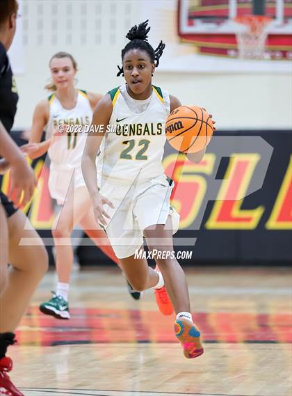 Thumbnail 2 in Salisbury vs. Greensboro Day School photogallery.