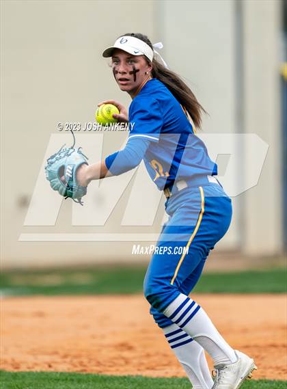 Thumbnail 2 in Live Oak @ St. John photogallery.