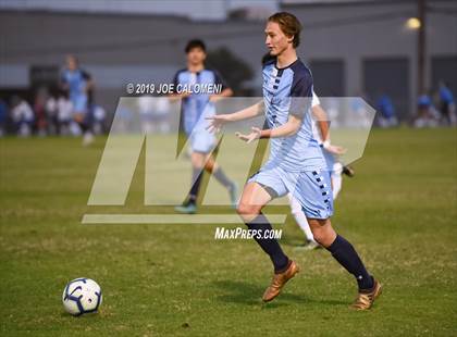 Thumbnail 1 in Johnson vs MacArthur [Douglas] photogallery.
