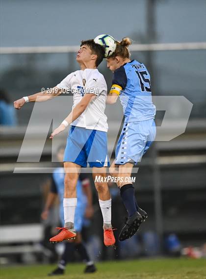 Thumbnail 3 in Johnson vs MacArthur [Douglas] photogallery.